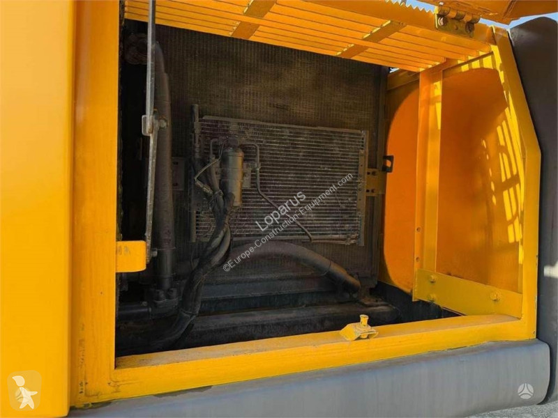 Escavadora Volvo
