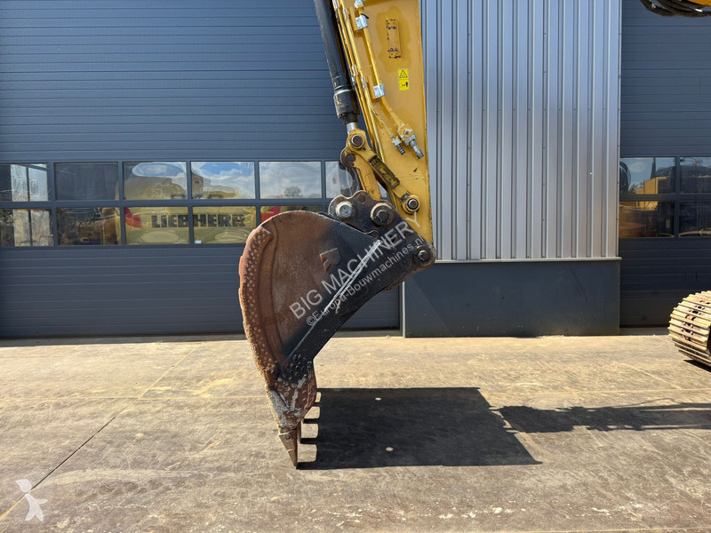 Excavator Caterpillar 325F LCR - 3 buckets