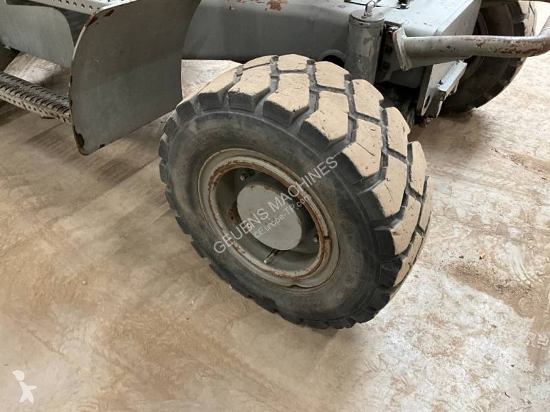 Escavadora Neuson 6503 WD