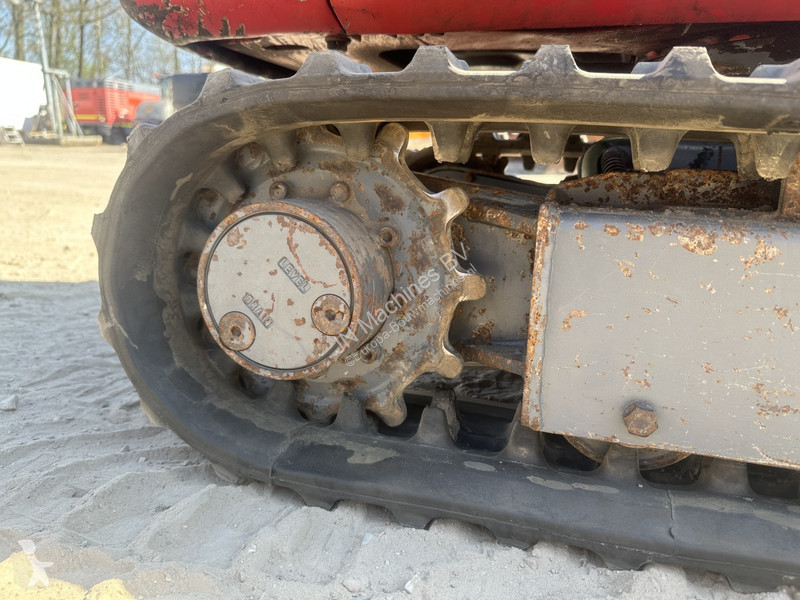 Excavadora Takeuchi 3 buckets