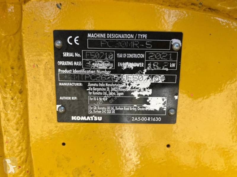 Lopatový nakládač Komatsu PC30MR-5