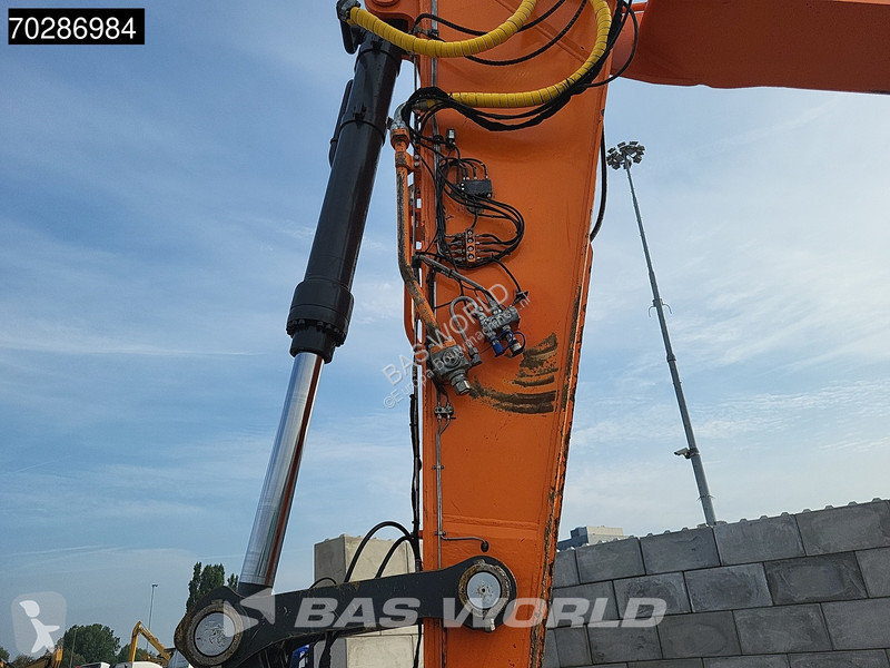 Lopatový nakládač Doosan -7