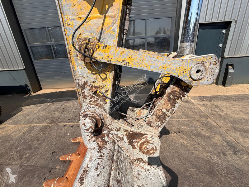 Graafmachine Caterpillar FL