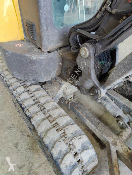 Pelle Volvo EC 27 D