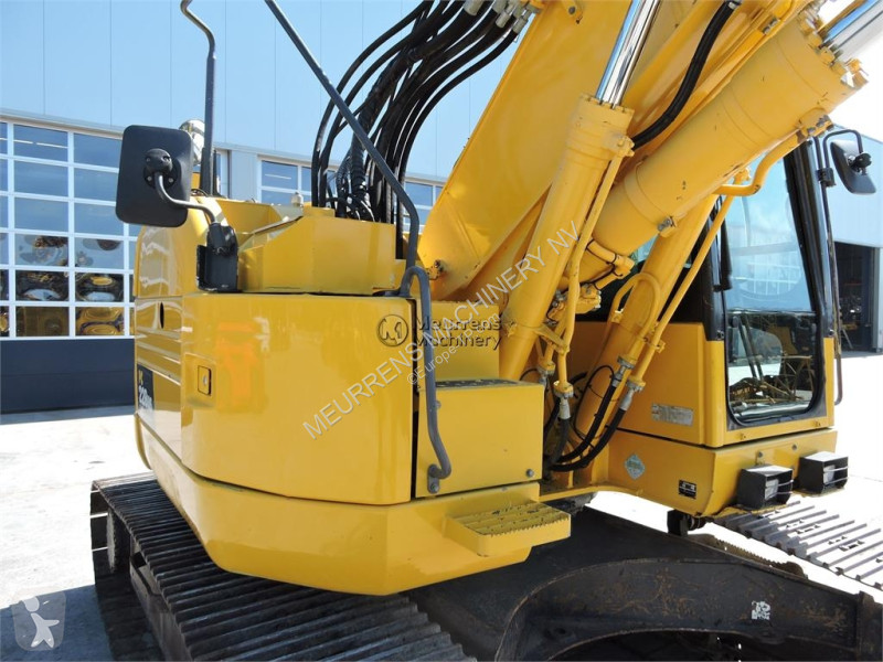 جرافة Komatsu PC228
