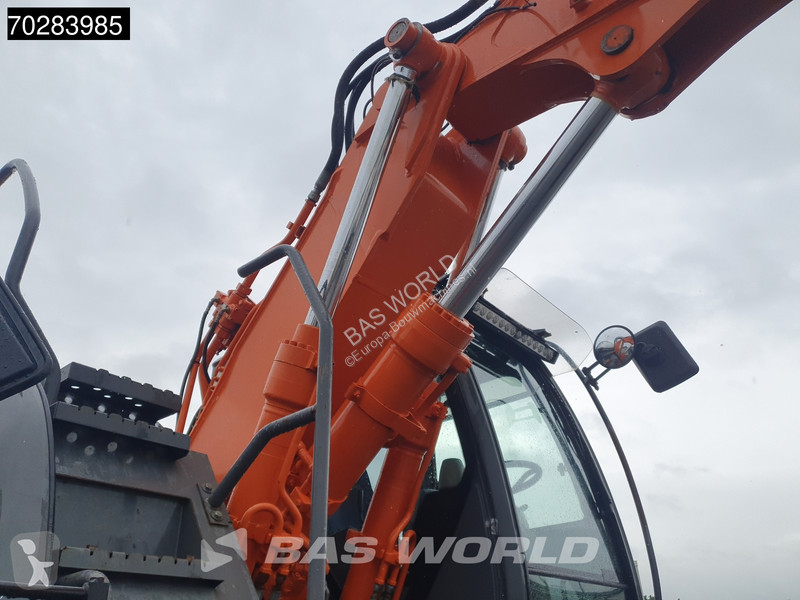 Escavadora Hitachi ZX140W -3 OUTRIGGERS - ROTOTILT