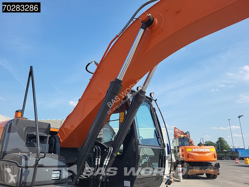 Skovl Hitachi ZX220 LC-5G ISUZU ENGINE