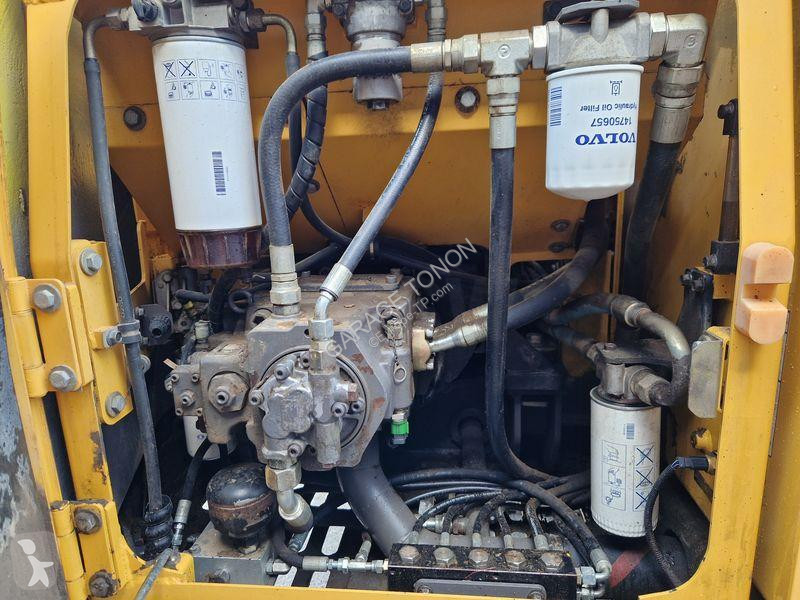 جرافة Volvo EC160