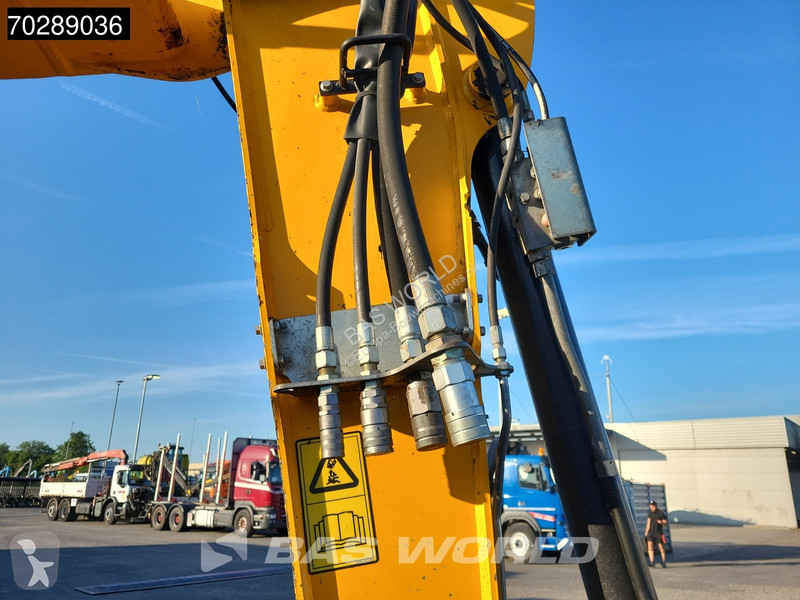 Escavadora JCB HD110W T4F HYDRADIG