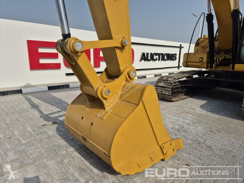 Excavator Caterpillar 3