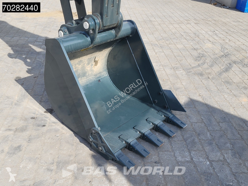 Excavator Hyundai HX60 PRON A/C