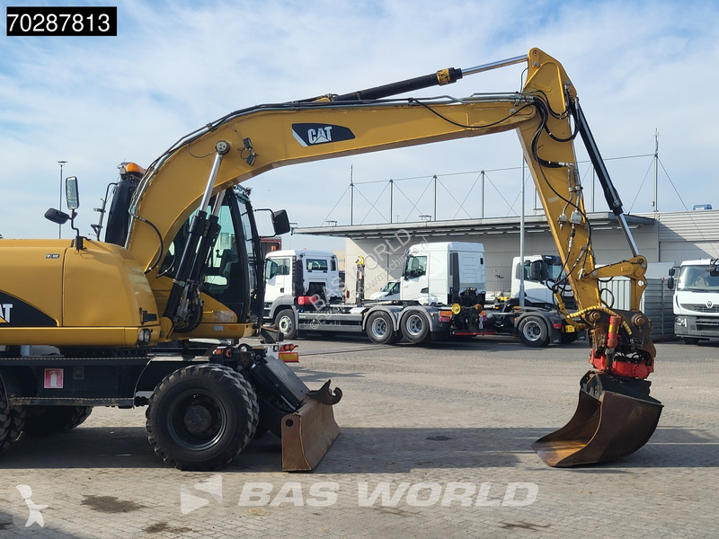 Excavator Caterpillar D OUTRIGGERS + BLADE