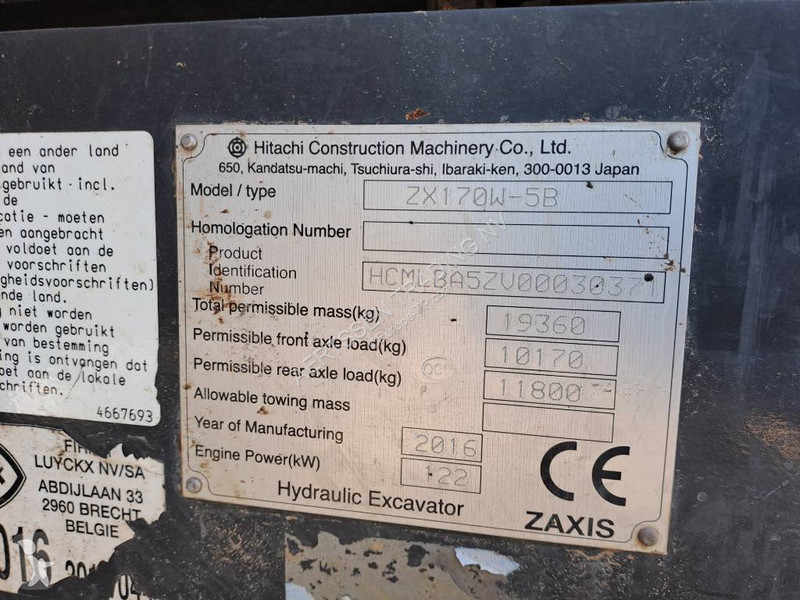 Escavadora Hitachi W-5 B