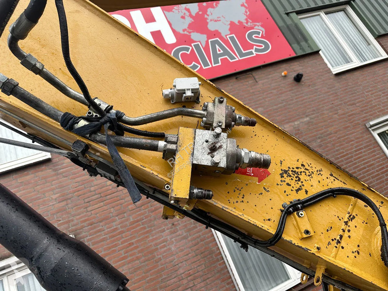Excavator Caterpillar D 7212 HOURS