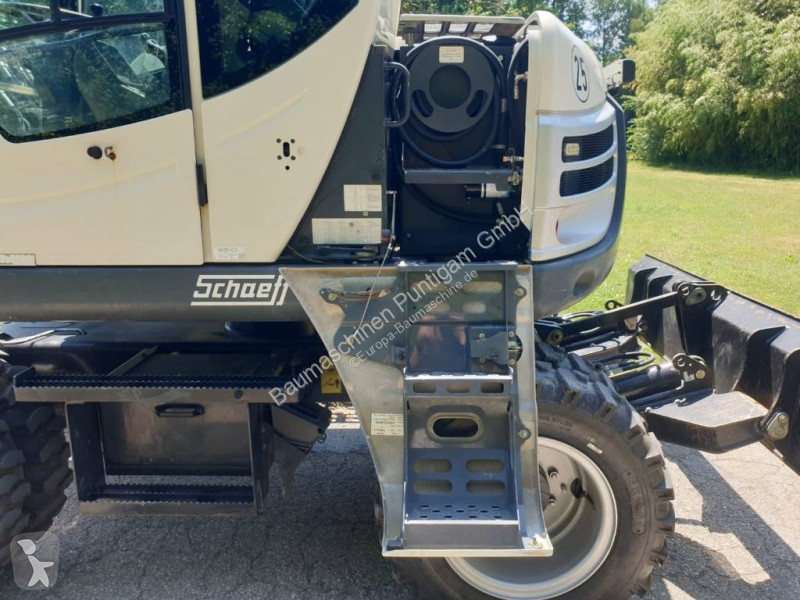 Excavator Terex