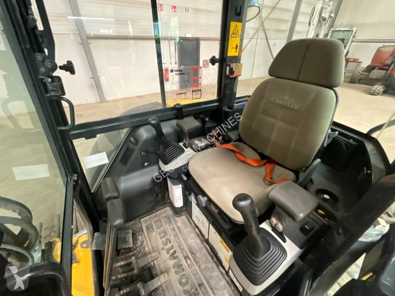 Excavator Komatsu MR-3