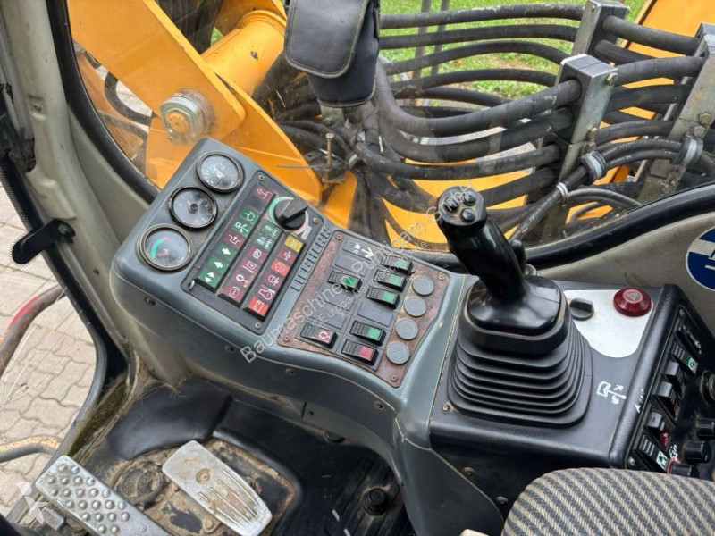 Excavadora Liebherr