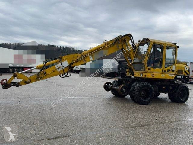 Excavator O&K MOBILBAGGER AUCH FÜR GLEISE