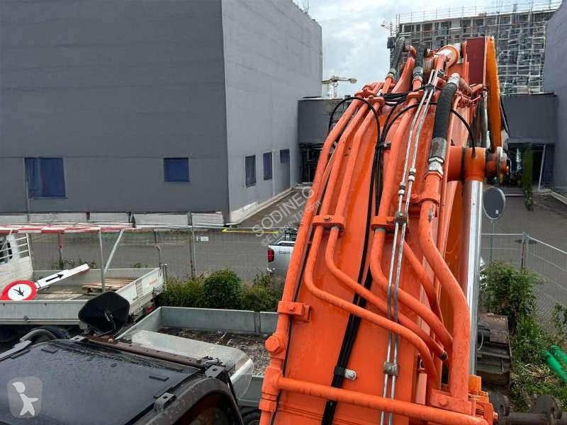 Escavadora Hitachi ZX225USLC-3