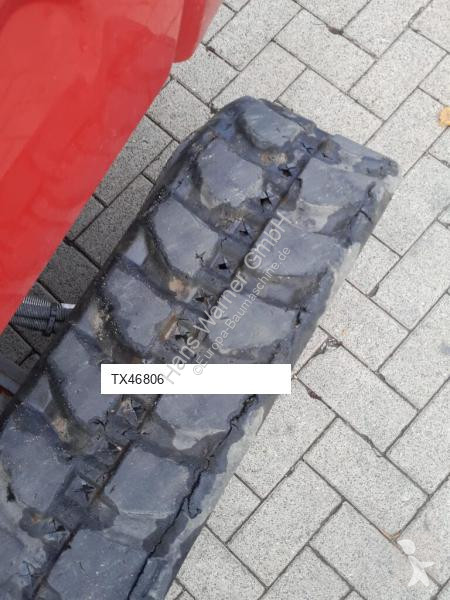 Lopatový nakládač Takeuchi TB 225 V3