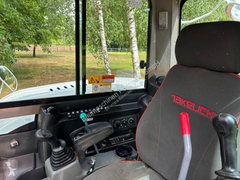 Skovl Takeuchi