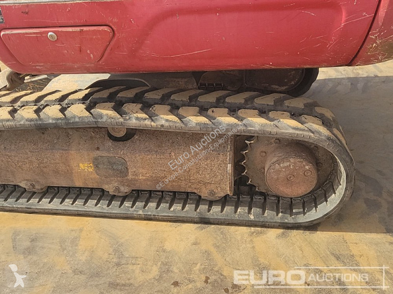 Escavadora Takeuchi 0