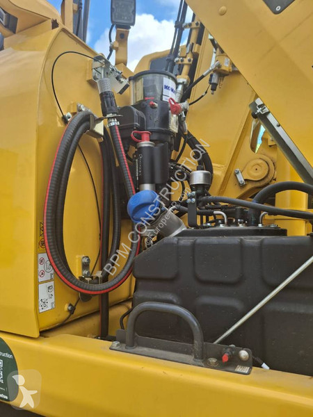 Escavatore Komatsu PW158-11