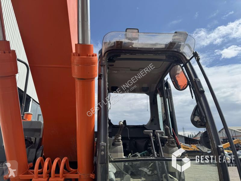 Escavatore Hitachi -5B
