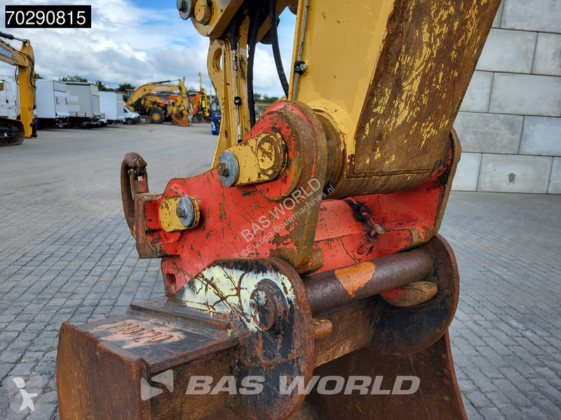 Excavator Caterpillar D