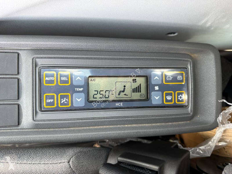 جرافة Hyundai HX360L - New / Unused / Hammer Lines