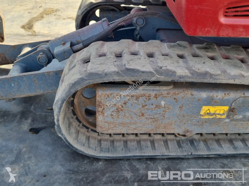 Escavadora Takeuchi TB216