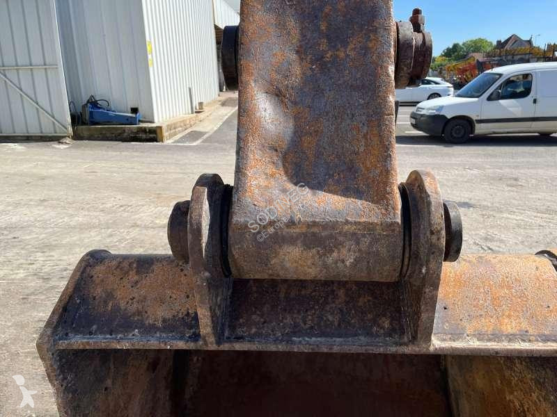 Escavatore Hitachi  UH073