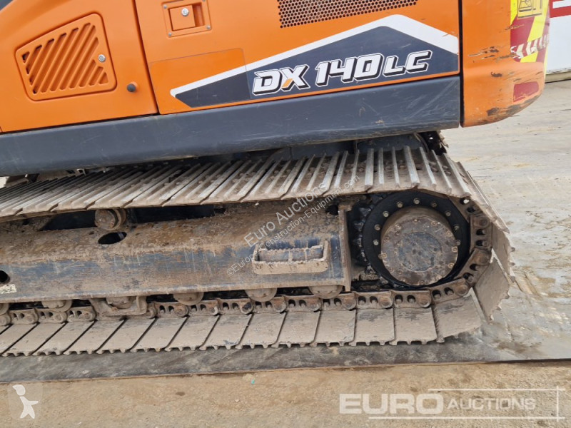 Escavadora Doosan -7