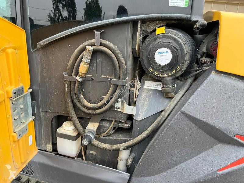 Excavator Mecalac
