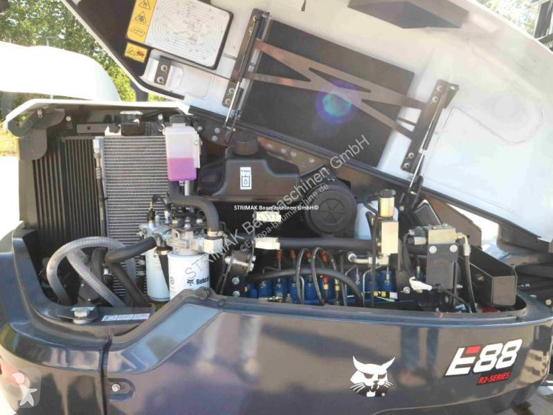 Escavadora Bobcat E 88