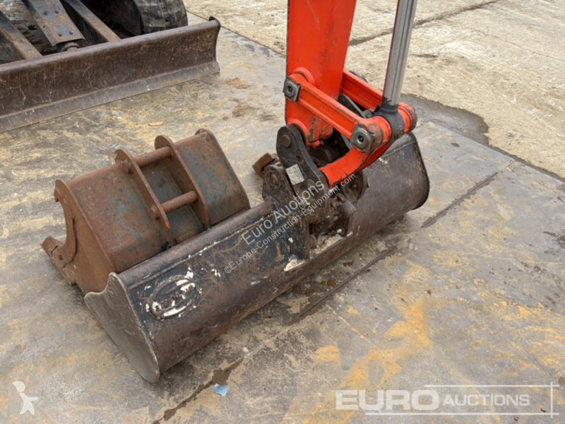 جرافة Kubota U27-4