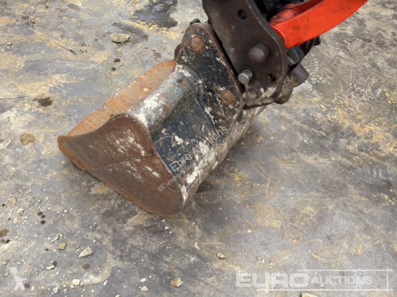 جرافة Kubota U27-4