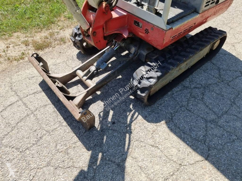 Escavatore Takeuchi