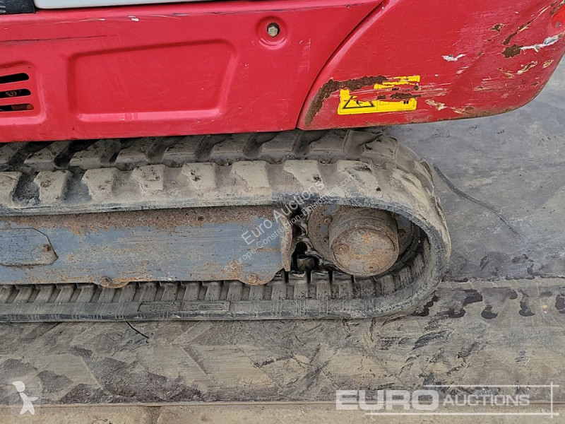 Escavadora Takeuchi TB216