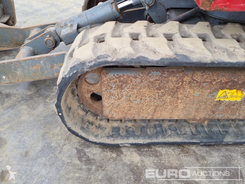 Escavadora Takeuchi TB216