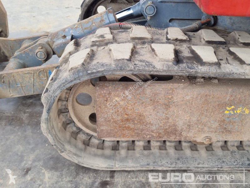 Escavadora Takeuchi TB216