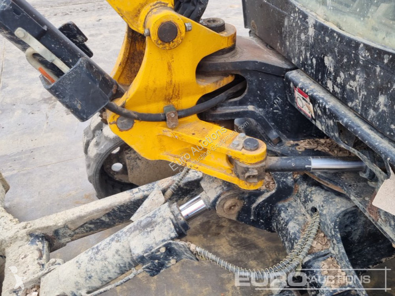 جرافة JCB 8026 CTS