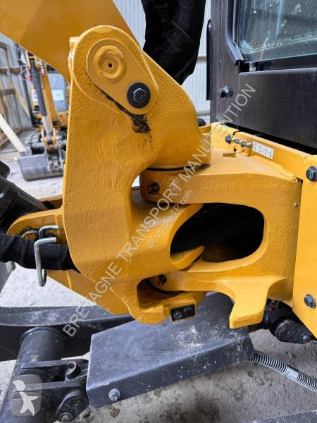 Escavadora Caterpillar 302.7CR