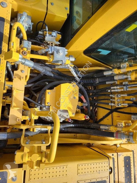 Escavadora Komatsu HB365NLC-3E0