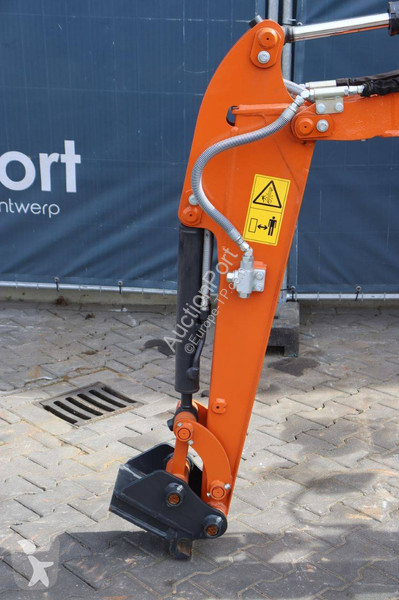 Excavator Hitachi ZX19-6 CR