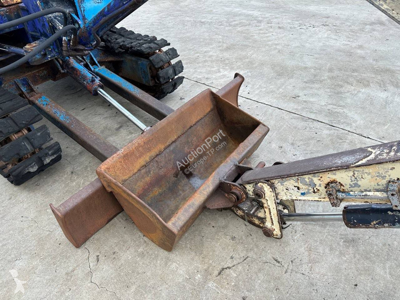 Excavator Nissan
