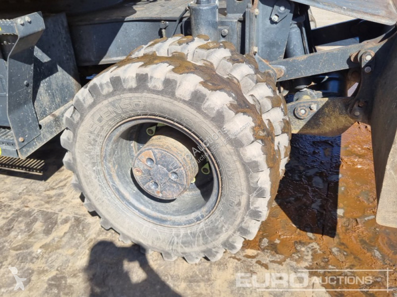 Excavator Komatsu -11