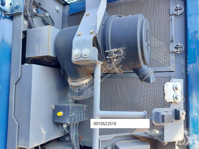 Excavadora Hitachi -7