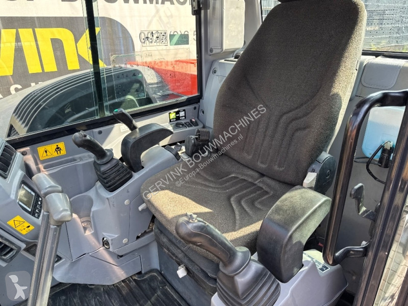 Escavadora Kubota KX 80-4