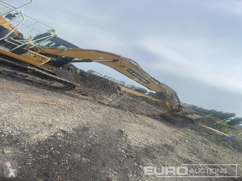 Excavator Caterpillar 320